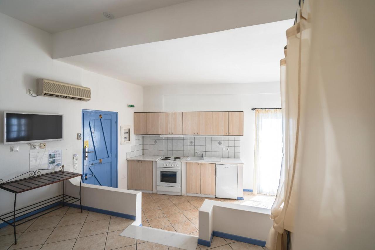 Apollon Village Hotel アナフィ エクステリア 写真