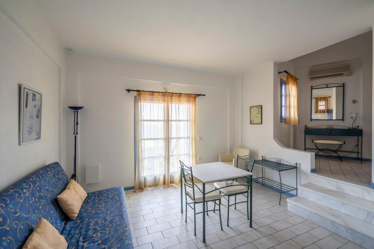 Apollon Village Hotel アナフィ エクステリア 写真