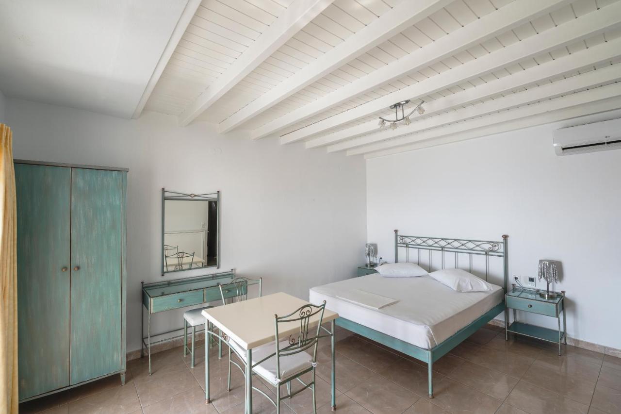 Apollon Village Hotel アナフィ エクステリア 写真